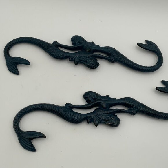 Pair of Large Cast Iron Sungmor Mermaid "S" Hanging Hooks - Picture 4 of 7